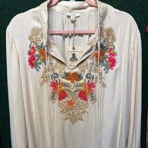 216 NWT Easel Mock Neck Embroidered Blouse